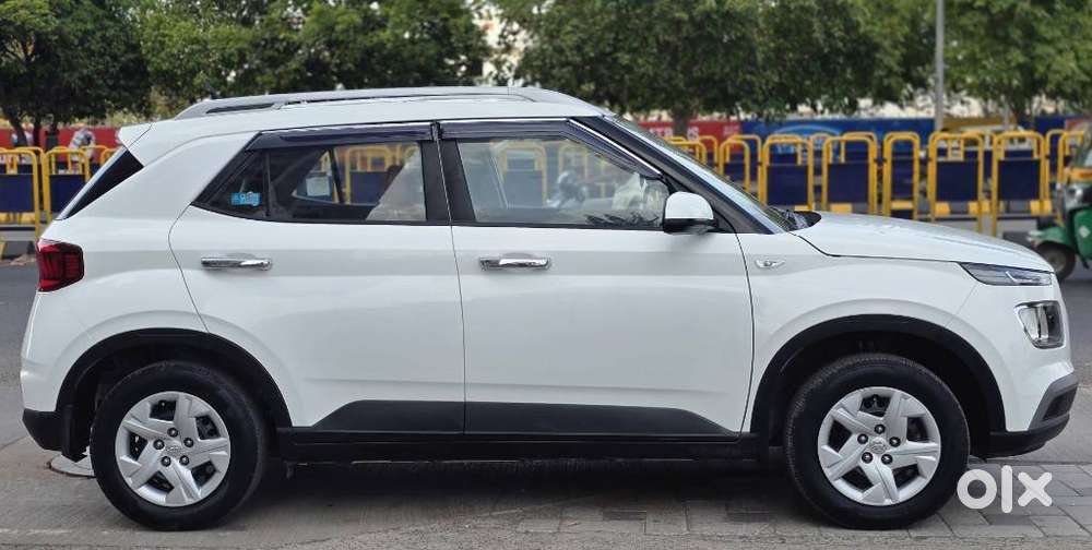 Hyundai Venue S Mt 1.2 Kappa, 2020, Cng & Hybrids