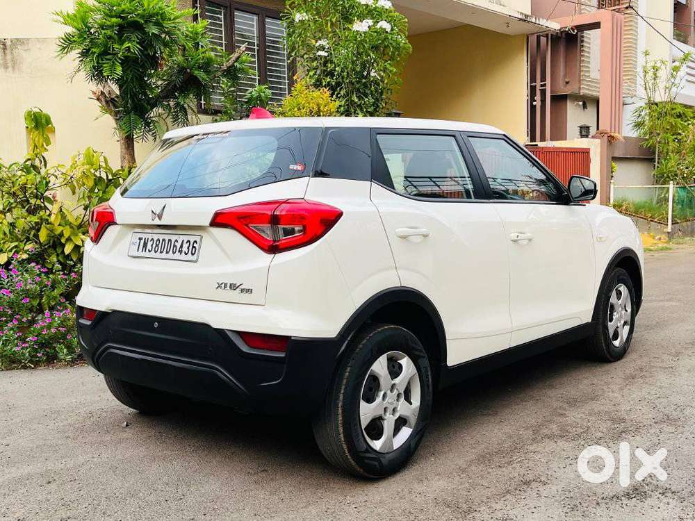 Mahindra Xuv300 W4, 2023, Petrol