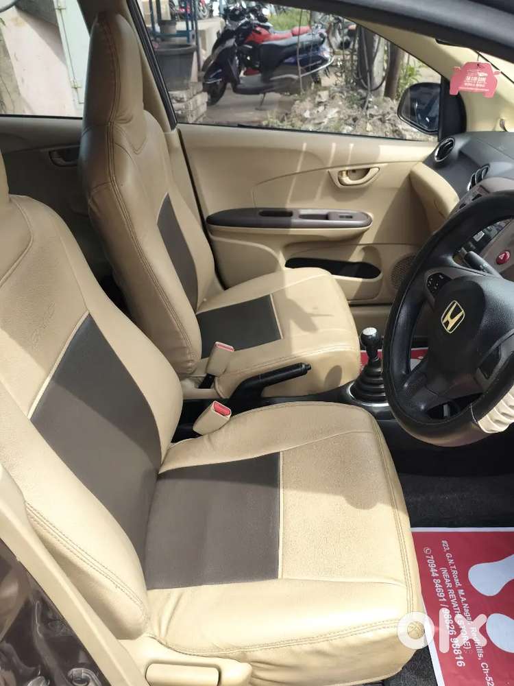 Honda Brio Petrol Mt 2012 Variant