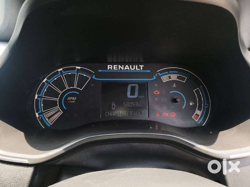 Renault Triber Rxz, 2019, Petrol