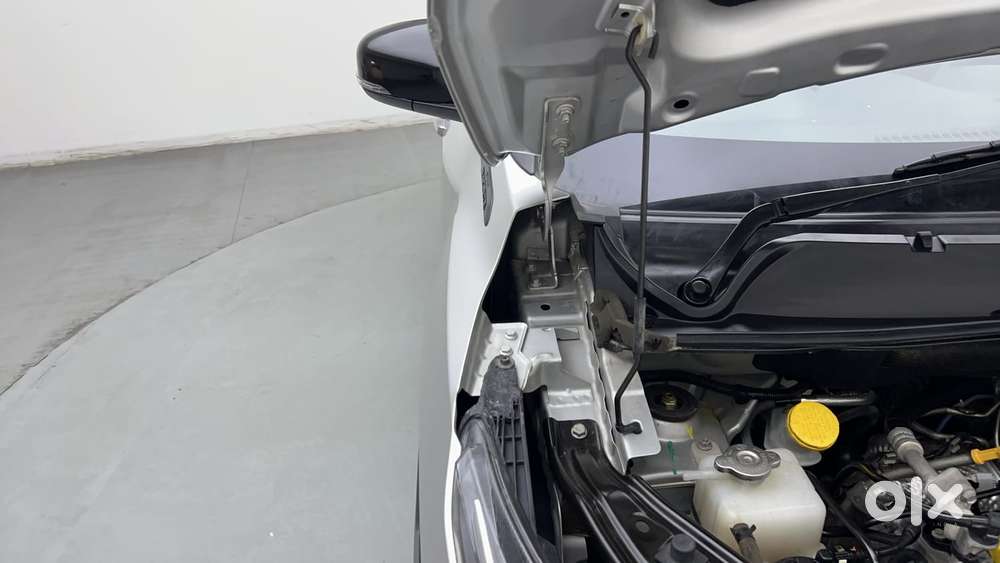 Nissan Magnite Xv Turbo, 2022, Petrol