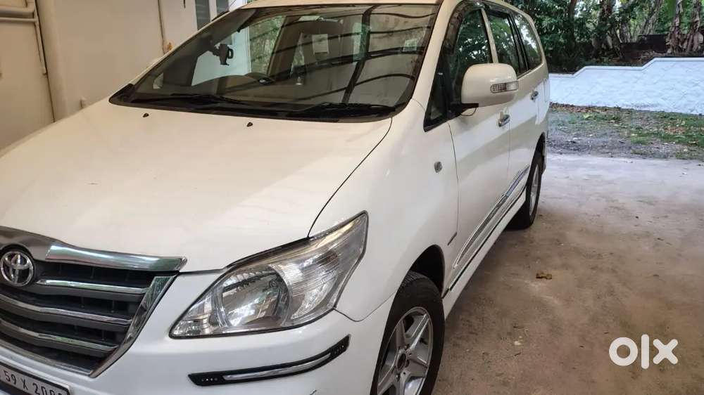 Toyota Innova 2013 Diesel 173000 Km Driven Well Maintained