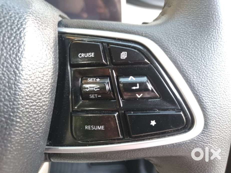 Mahindra Xuv700 2.0 Ax 7 Petrol At Luxury Pack Str, 2024, Petrol