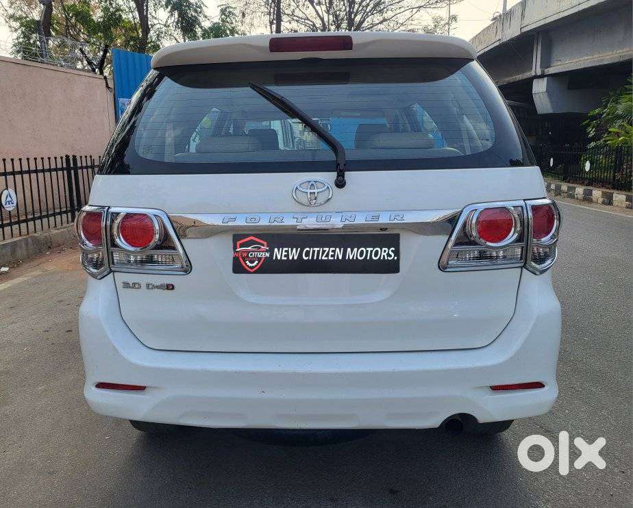 Toyota Fortuner 3.0 4x2 Mt, 2012