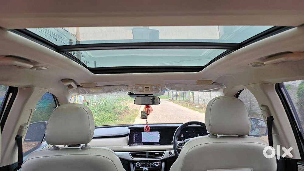 Mahindra Xuv700 Luxury At Diesel 96000 Km Driven