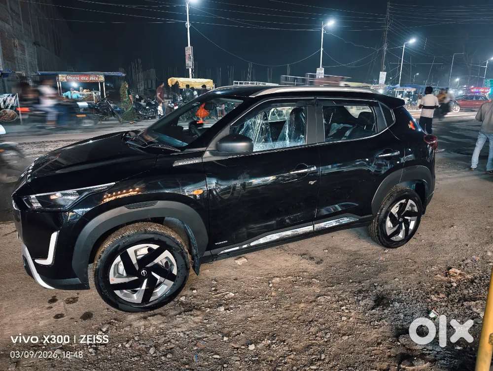 Nissan Magnite Automatic Top November 2025 Petrol 450 Km Driven