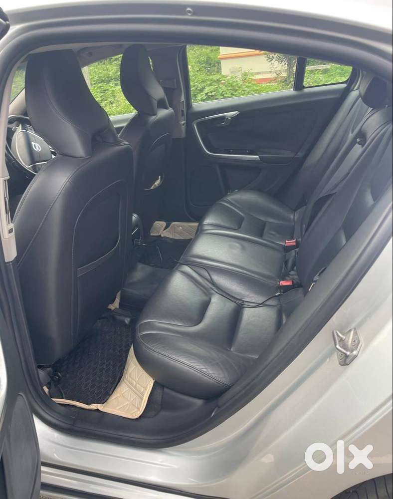Volvo S60 Momentum 2016 Diesel Car