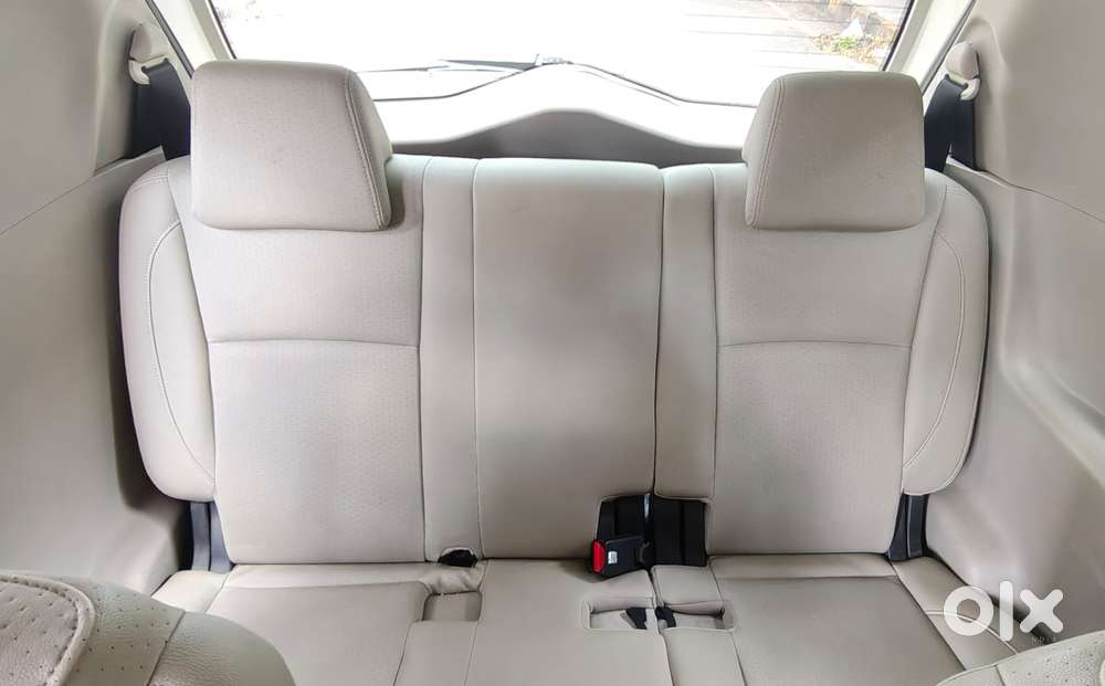 Mahindra Marazzo M8, 2018, Diesel