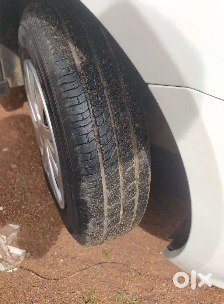 Maruti Suzuki Swift Vxi + Manual, 2015, Petrol