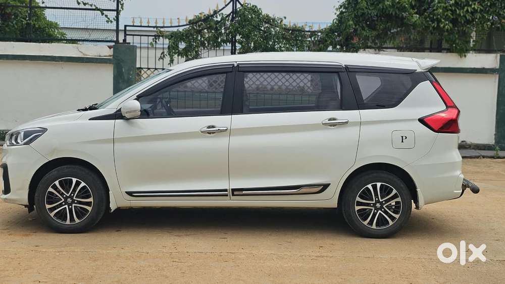 Maruti Suzuki Ertiga 1.5 Zxi Plus Shvs, 2023, Petrol