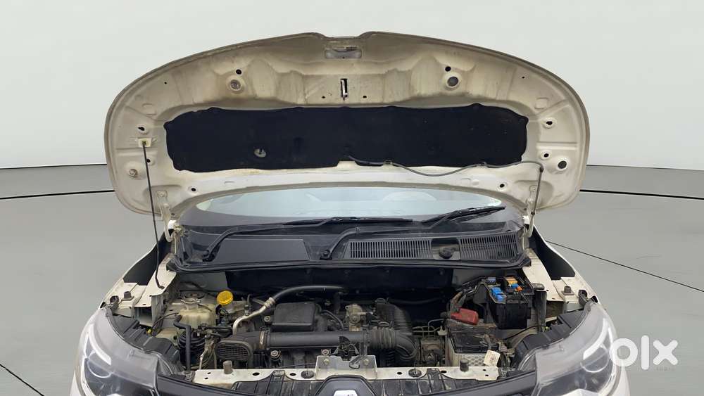 Renault Triber Rxl, 2022, Petrol