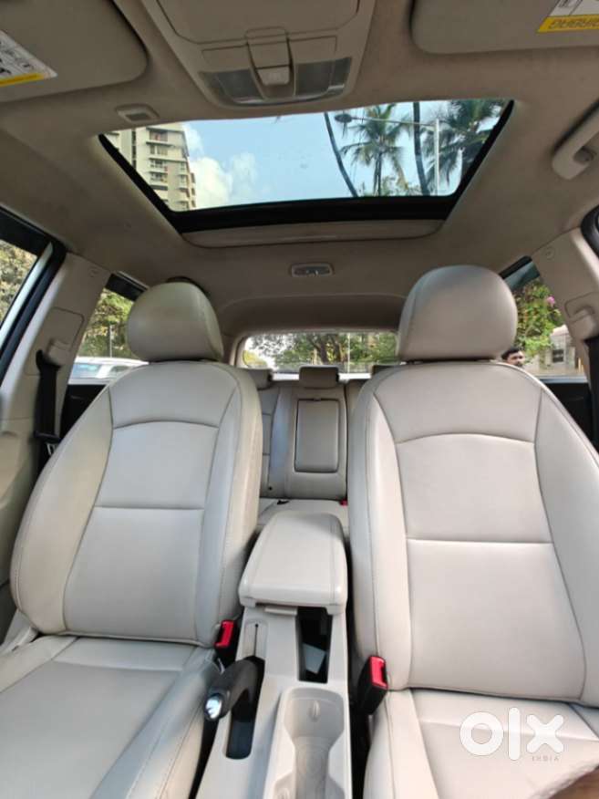 Mahindra Xuv300 W8 (o) 1.5 Diesel Amt, 2022, Diesel