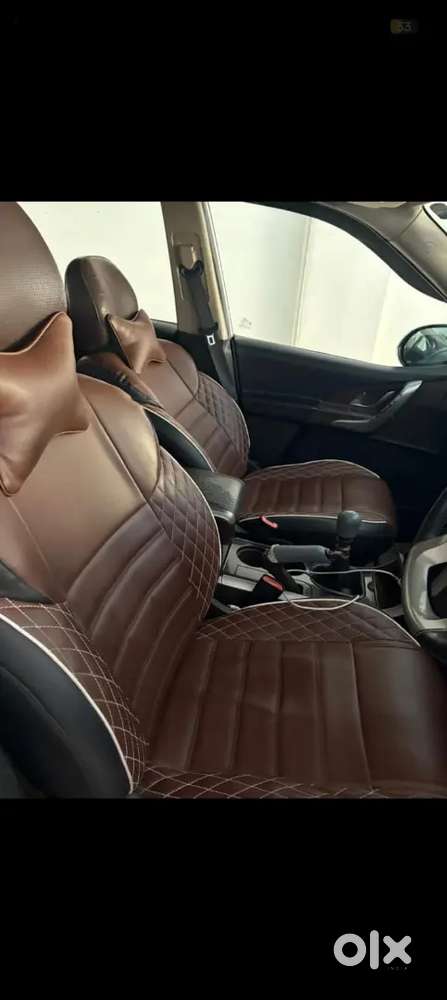Mahindra Xuv W8