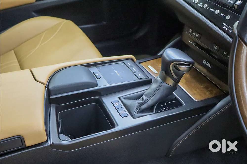 Lexus Es, 2022, Petrol