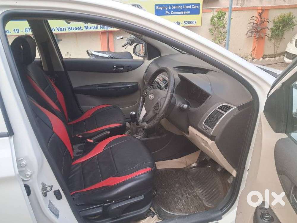 Hyundai I20 Asta 1.4 At Vtvt, 2013, Petrol