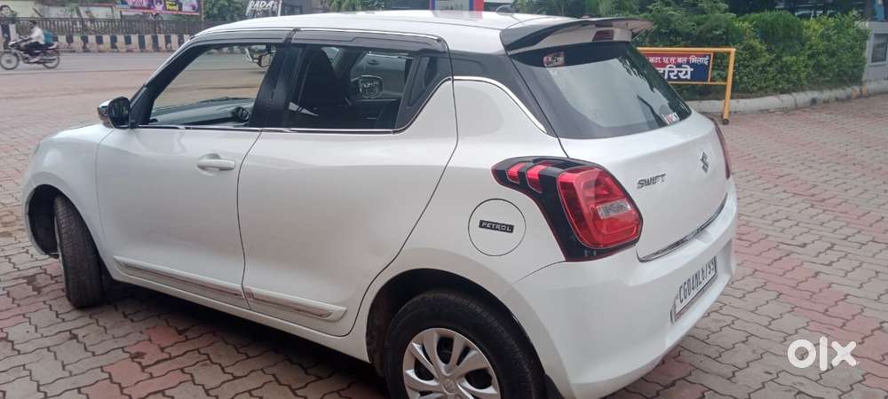 Maruti Suzuki Swift Vxi + Manual, 2019, Petrol