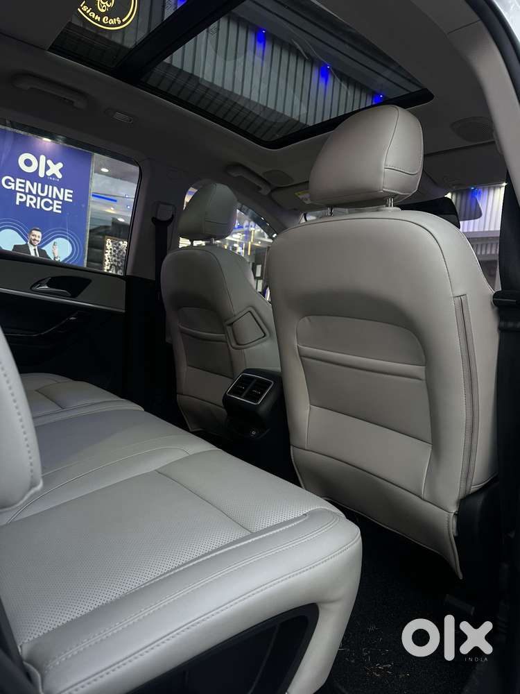 Mahindra Xuv700 2.2 Ax 7 Diesel At Str Awd, 2023, Diesel
