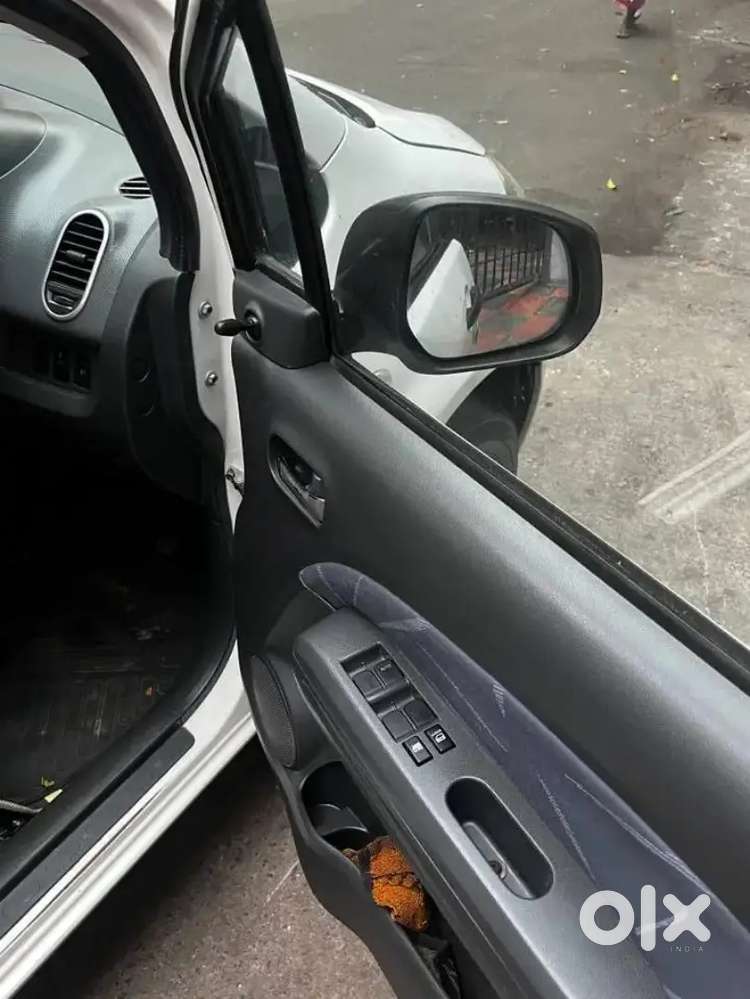 Maruti Suzuki Ritz 2012 Petrol 81000 Km Driven