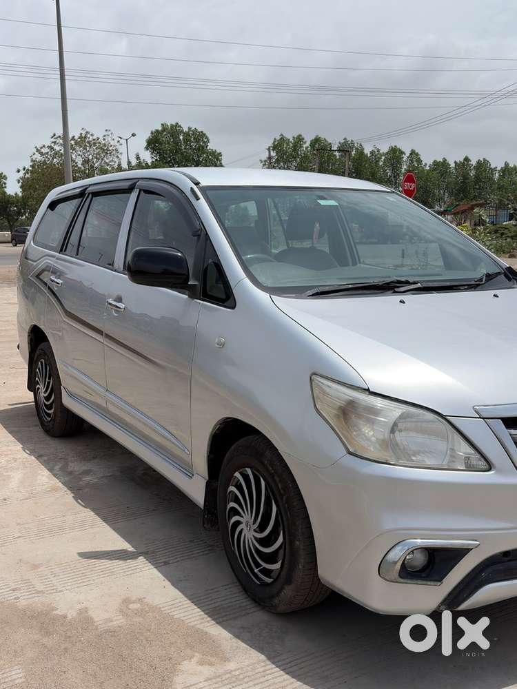 Toyota Innova Diesel 2014