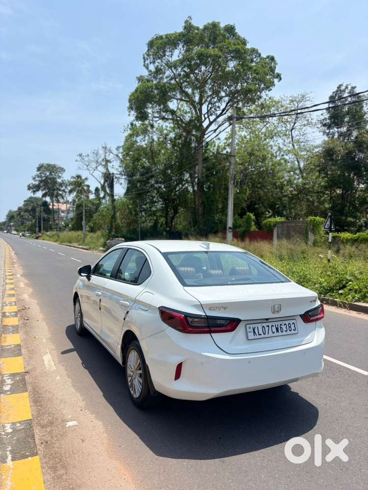 Honda City V At Petrol 2021