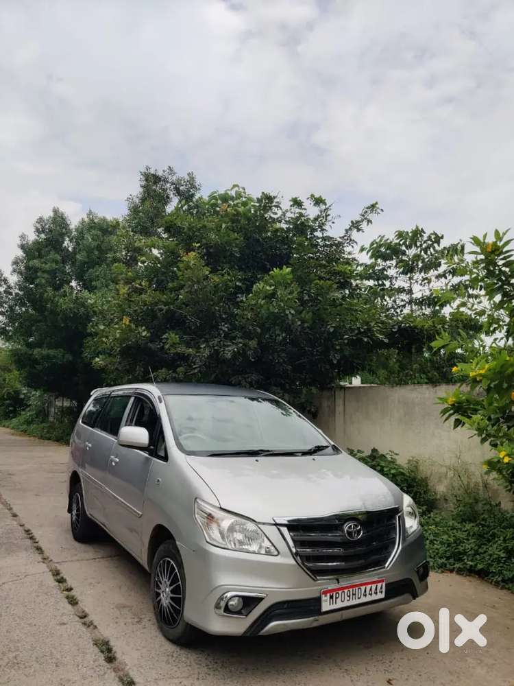 Toyota Innova 2010