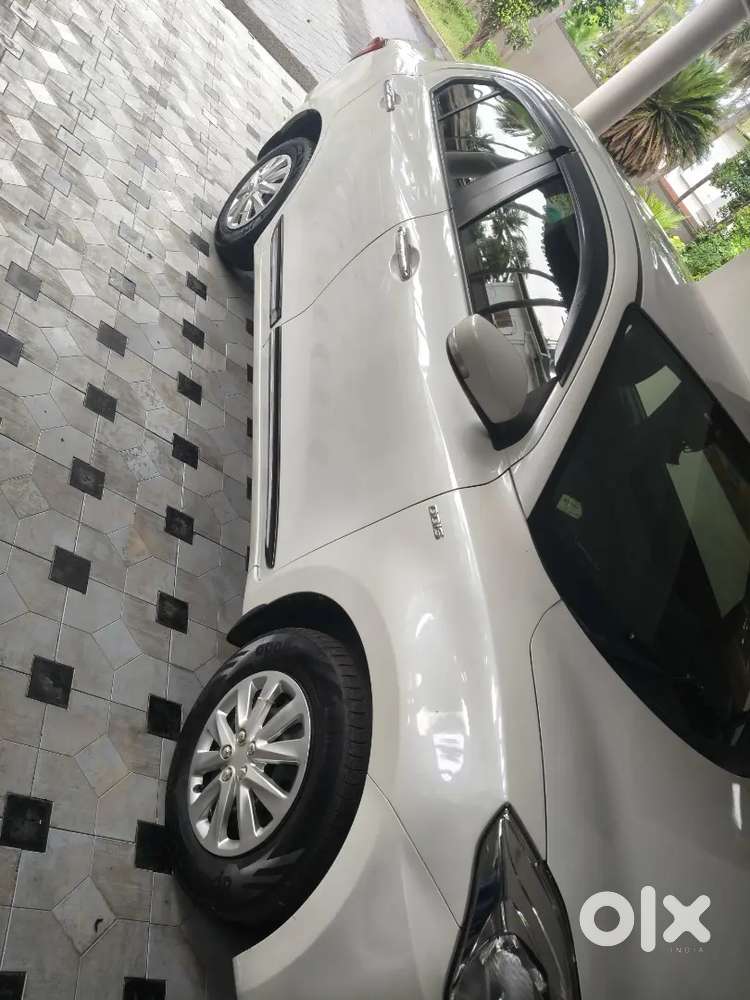 Maruti Suzuki Dzire 2017 Diesel 124000 Km Driven