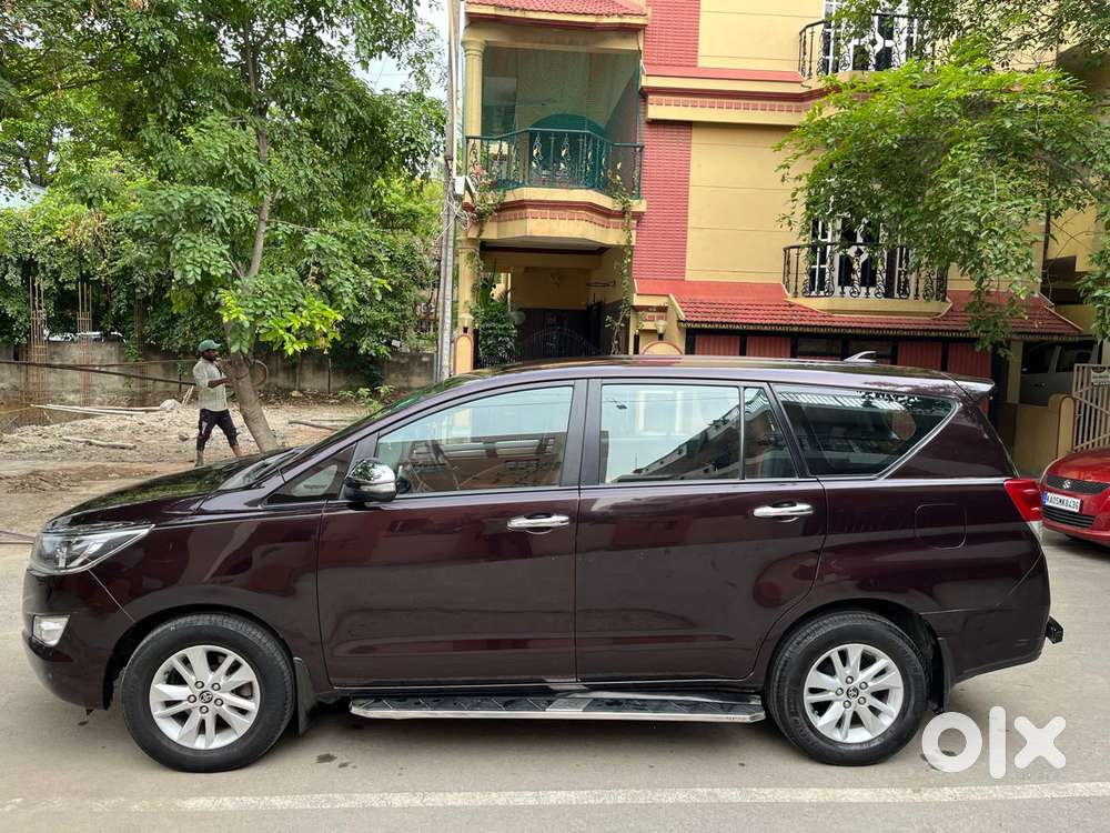 Toyota Innova Crysta 2.8 Gx At, 2017, Diesel