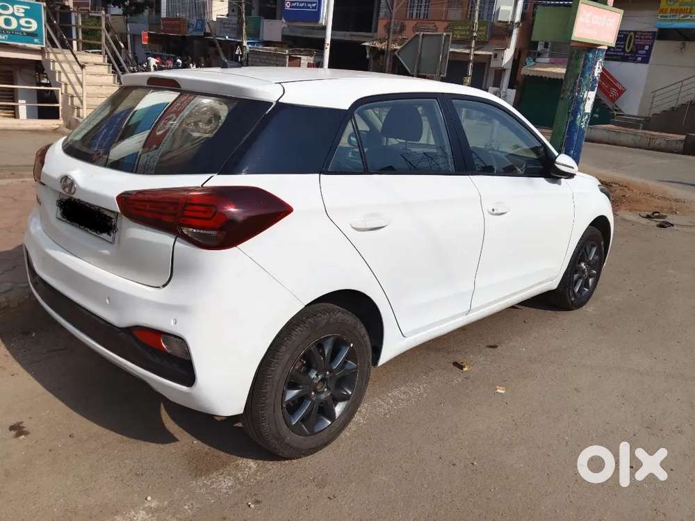 Hyundai I20 2019 Petrol 124000 Km Driven