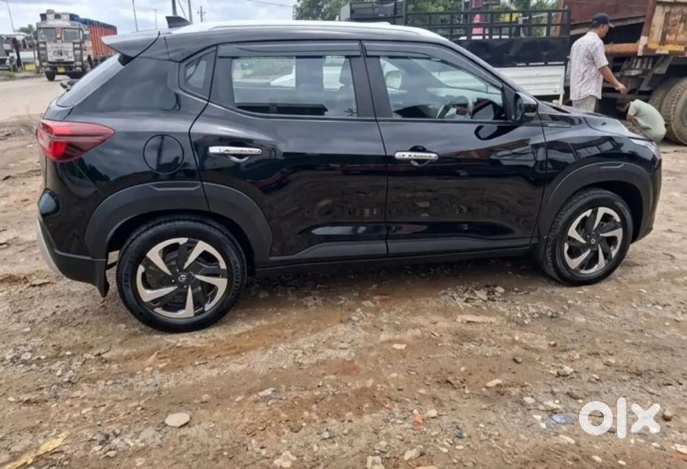 Nissan Magnite 1.0 Xv 2025