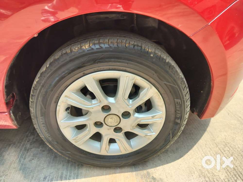 Tata Tiago 1.2 Revotron Xza, 2018, Petrol