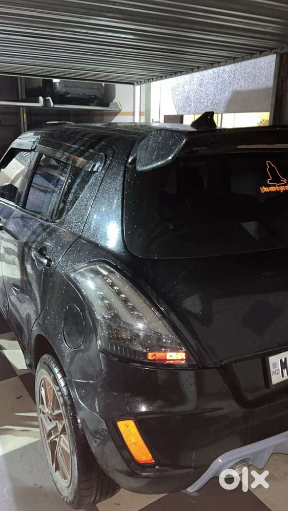 Maruti Suzuki Swift Petrol 2012