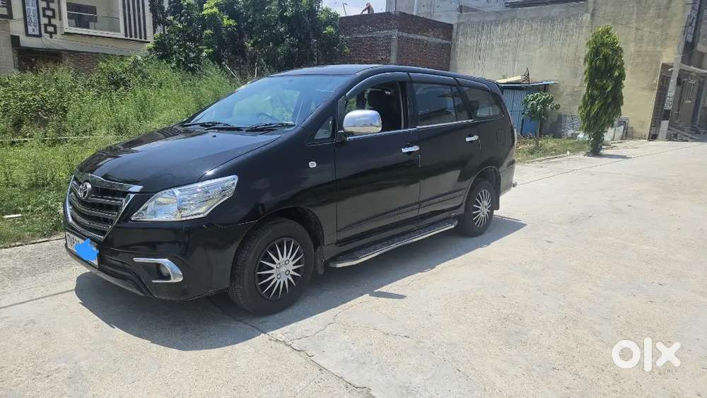 Toyota Innova 2015 Diesel Well Maintained