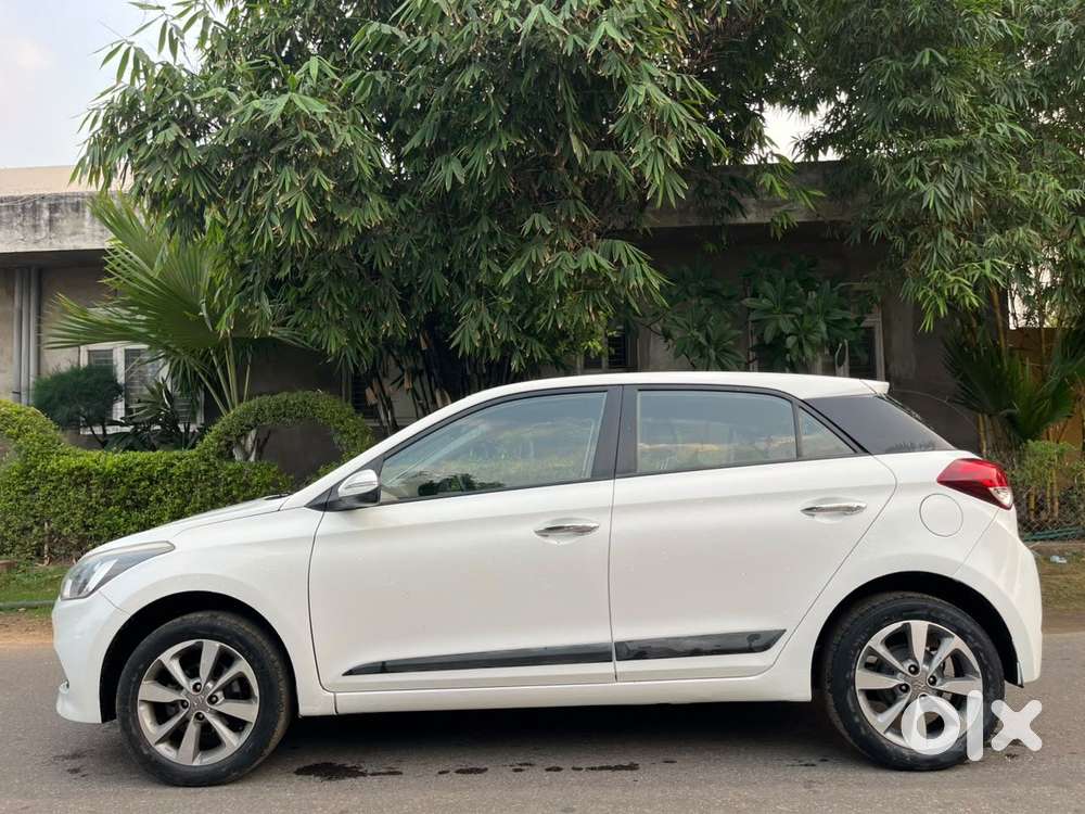 Hyundai I20 Petrol Asta Option, 2017, Petrol