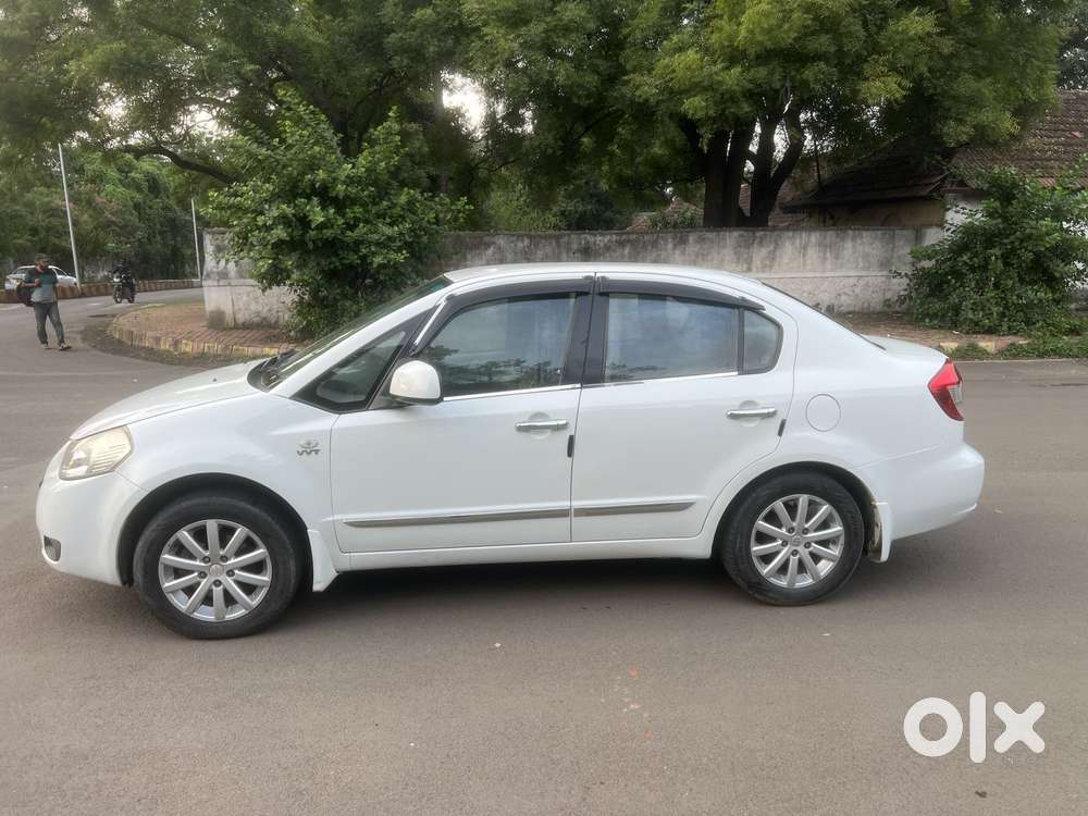 Maruti Suzuki Sx4 Zxi At Leather, 2010, Petrol