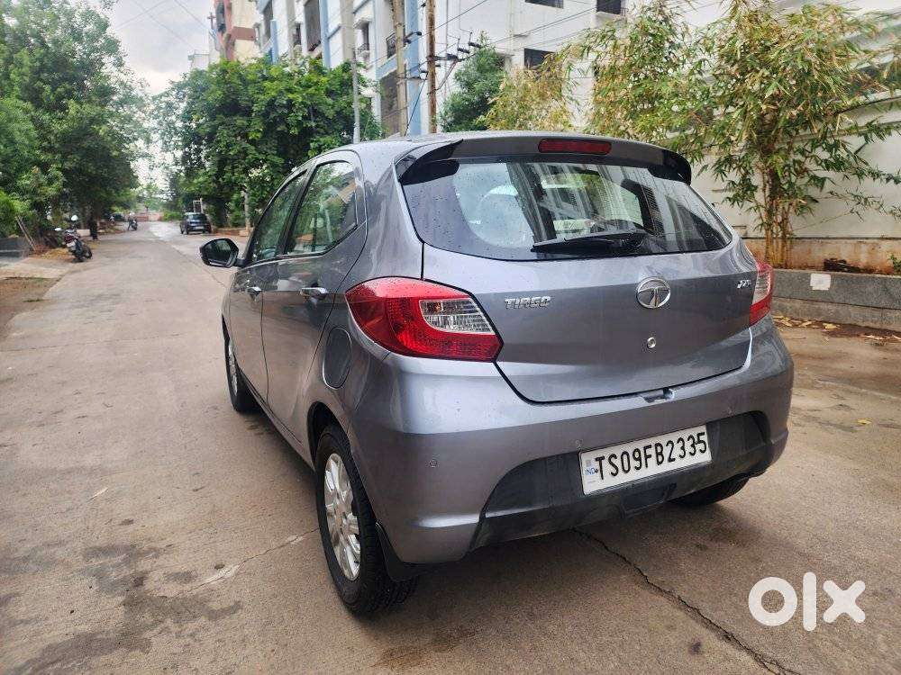 Tata Tiago 1.2 Revotron Xz Plus Dual Tone, 2018, Petrol