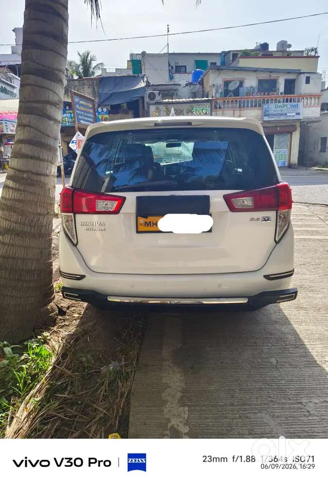 Toyota Innova Crysta V Model