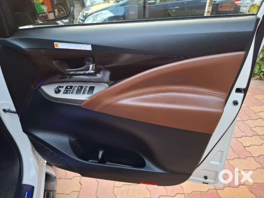 Toyota Innova Crysta 2.4 G Mt 7 Str, 2021, Diesel