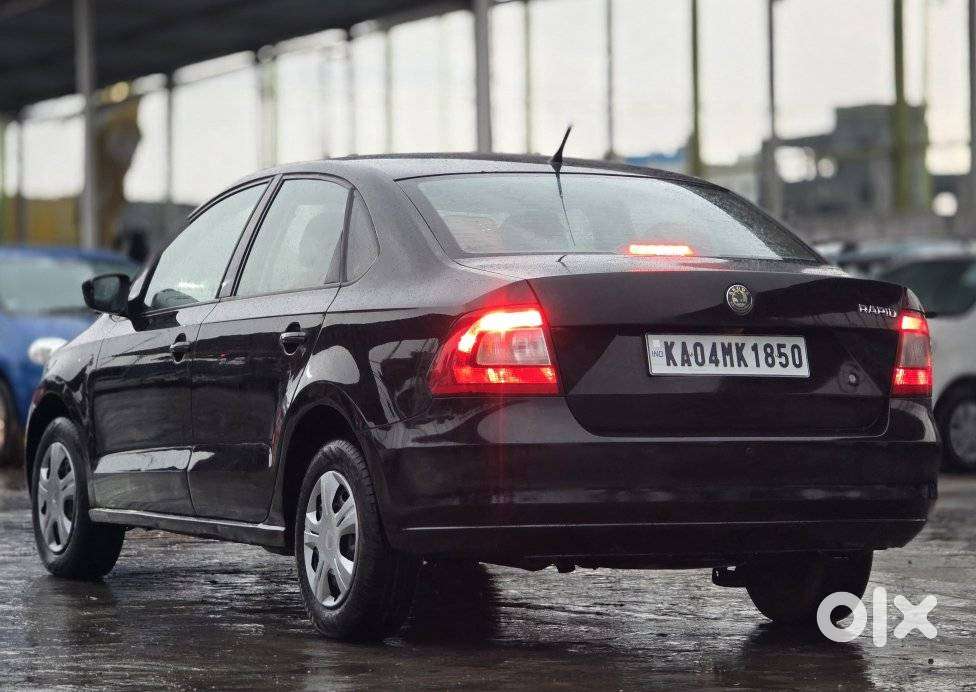 Skoda Rapid, 2012, Petrol