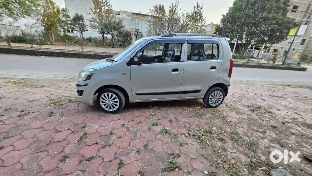 Maruti Suzuki Wagon R 1.0 2013-2019 Lxi Cng, 2016, Cng & Hybrids