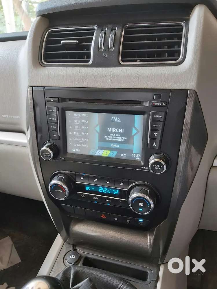 Mahindra Scorpio S 11