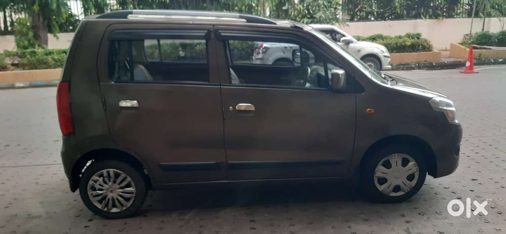 Maruti Suzuki Wagon R Vxi 1.0, 2018, Petrol
