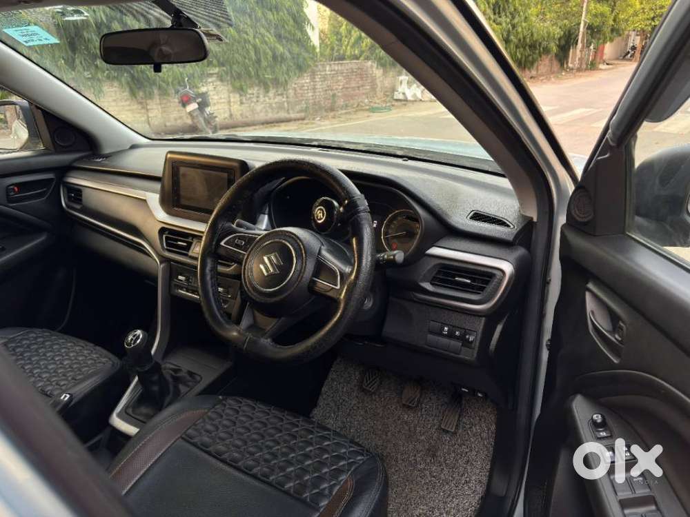 Maruti Suzuki Brezza 1.5 Vxi Smart Hybrid, 2024, Petrol