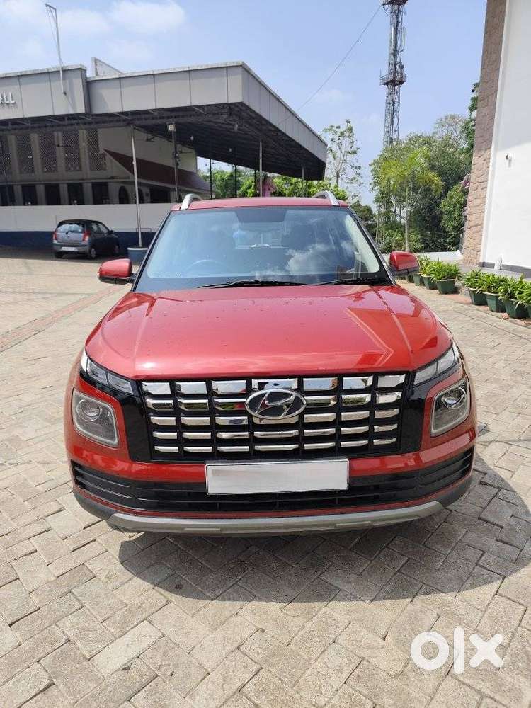 Hyundai Venue Sx Mt, 2023, Petrol
