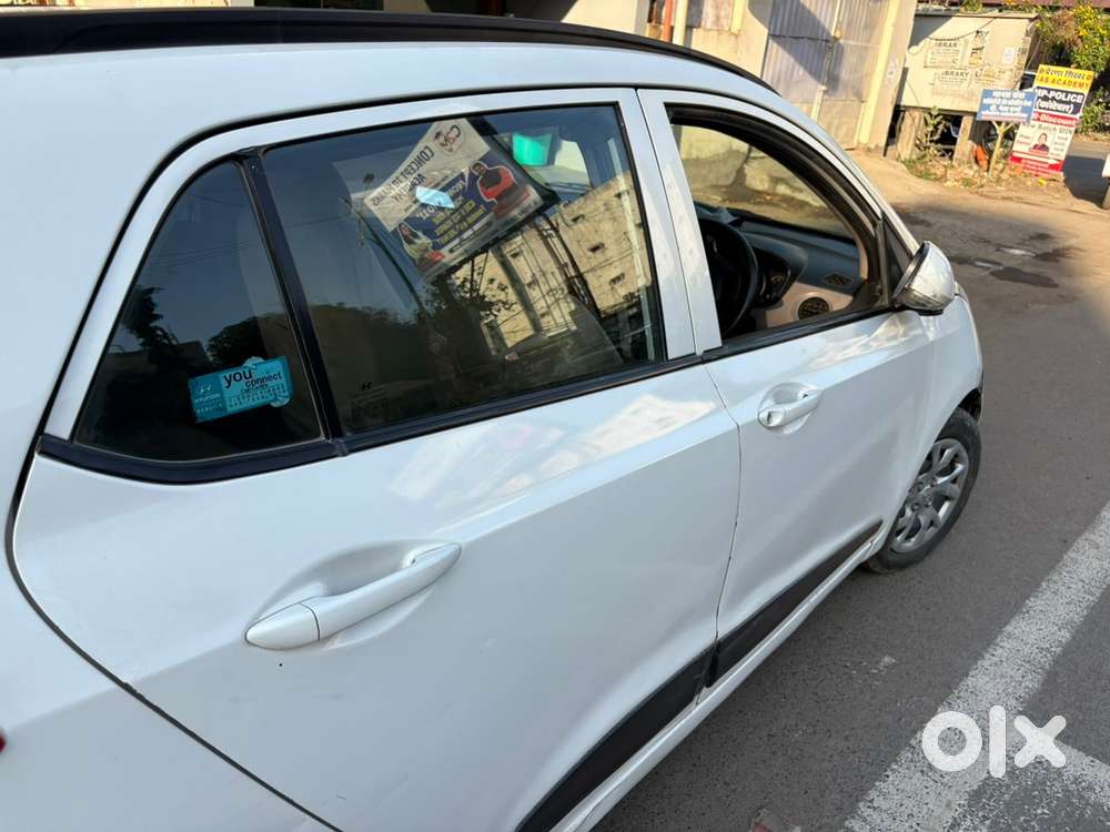 Hyundai Grand I10 2017 Diesel Well Maintained