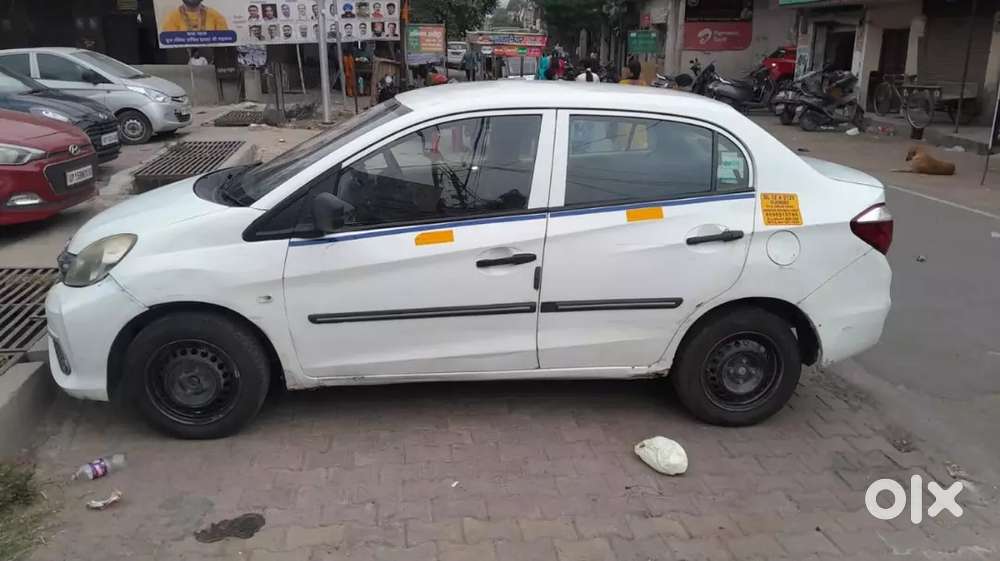 Good Conditions Car 4 Tyre New Brand Ac Warking