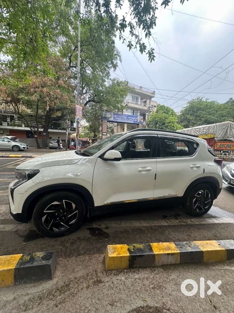 Kia Petrol Manual Car 2024