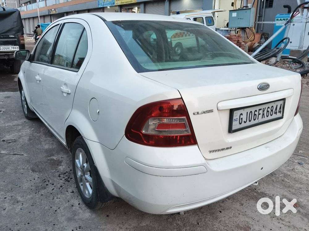 Ford Fiesta Petrol Titanium, 2012, Petrol