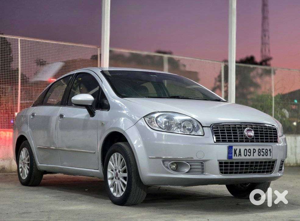 Fiat Linea Emotion Pk 1.4, 2009, Petrol