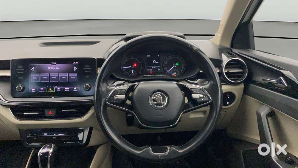 Skoda Slavia 1.0 Ambition Tsi At, 2022, Petrol