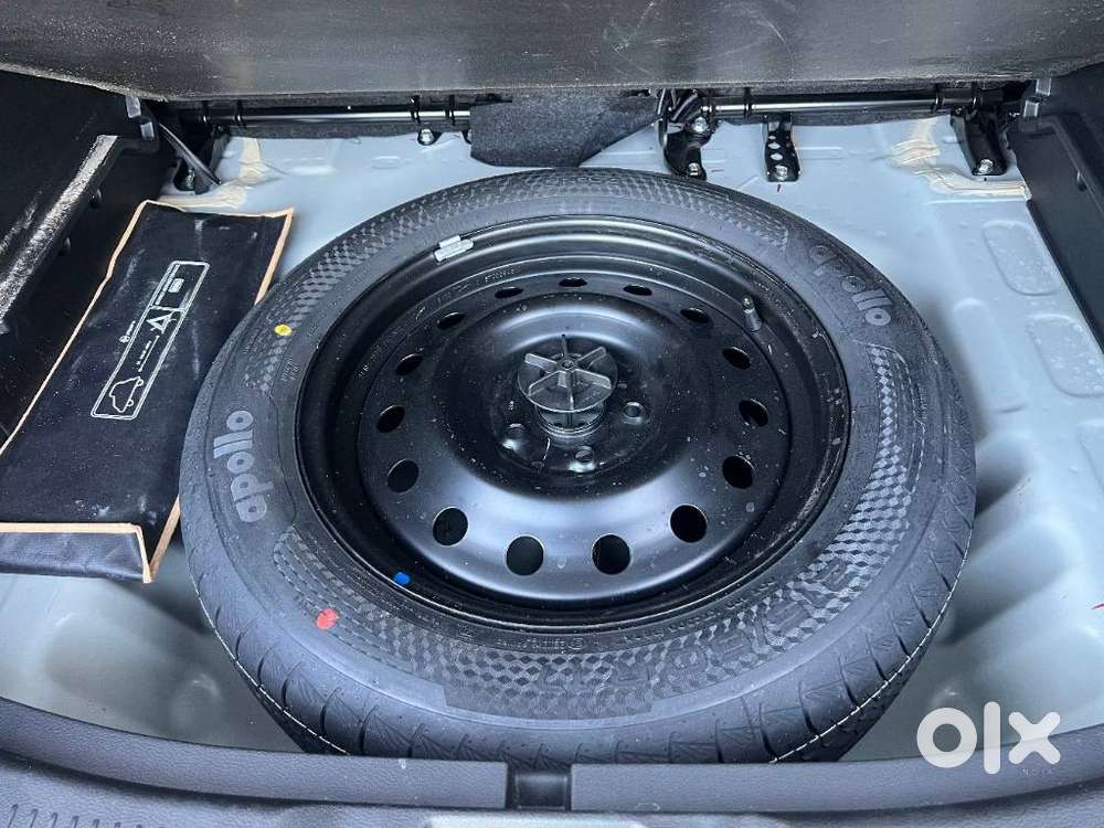 Maruti Suzuki Grand Vitara 1.5 Zeta Smart Hybrid At, 2024, Petrol